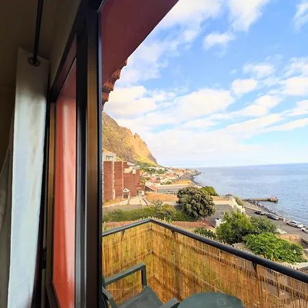 Madeira Native Motion Bysea